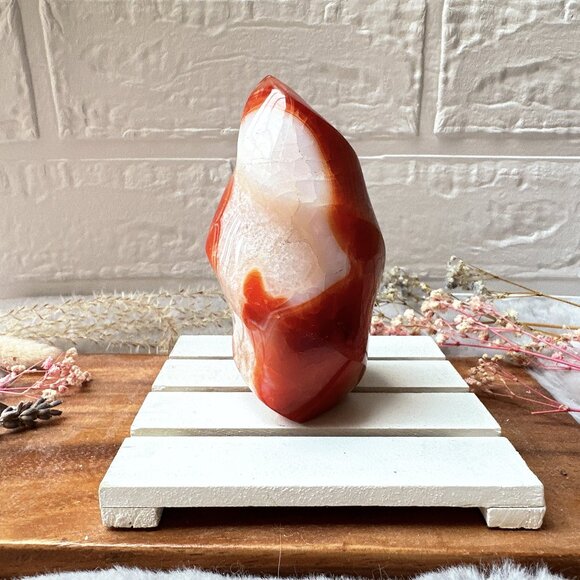 Beautiful Carnelian Flame - Picture 7 of 9